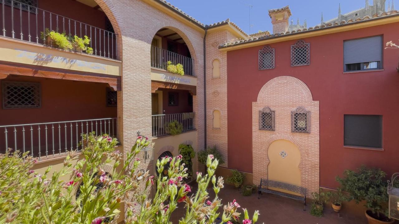 El Capricho De Ana - Apartamentos Aloha Toledo Dış mekan fotoğraf