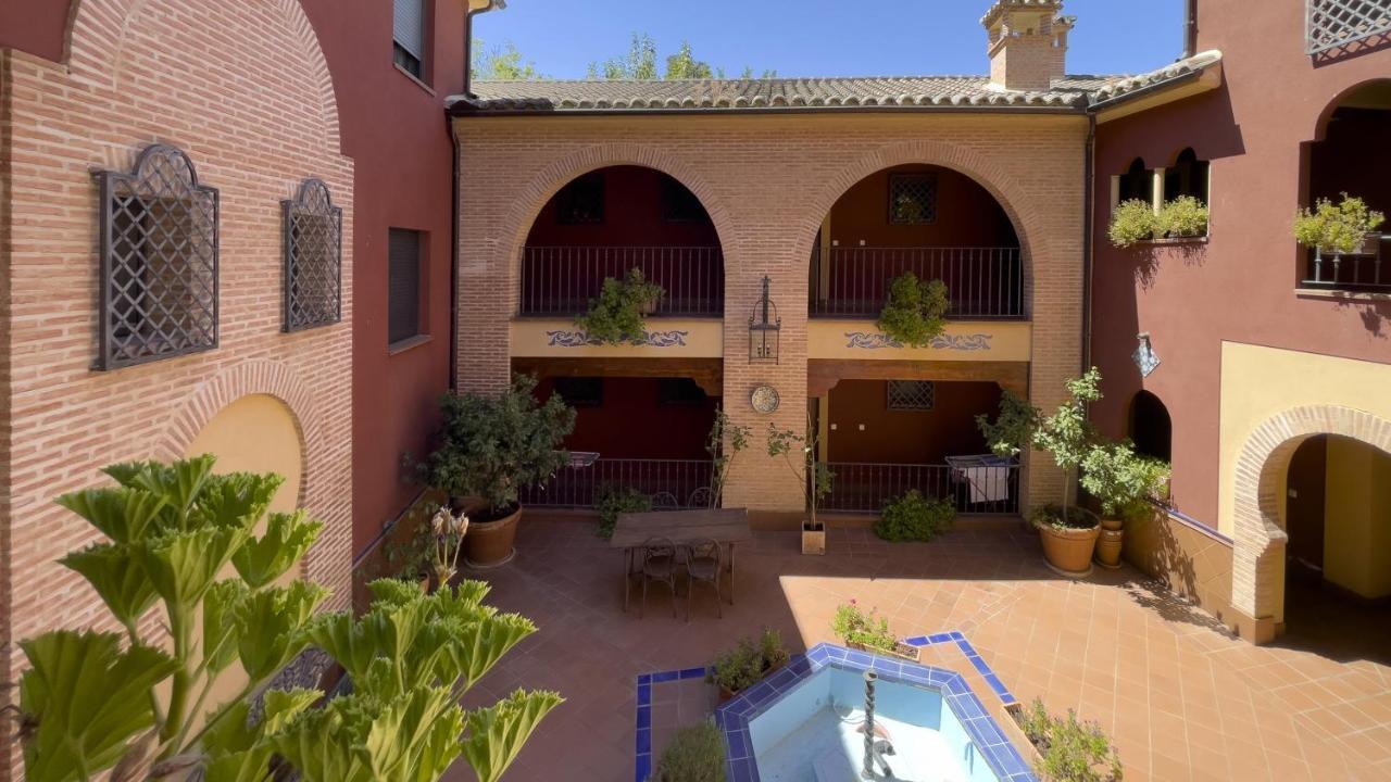 El Capricho De Ana - Apartamentos Aloha Toledo Dış mekan fotoğraf
